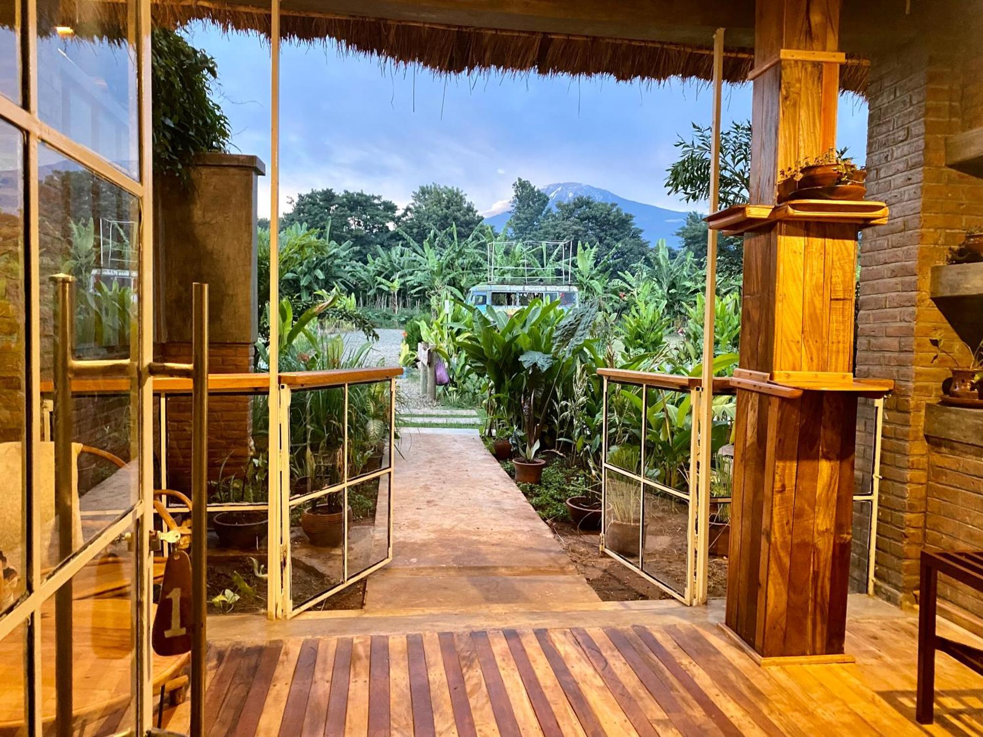 Mount Kilimanjaro 360 View Cottage Uru Екстер'єр фото